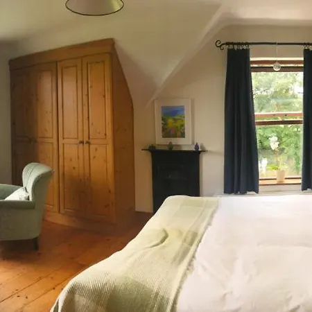 Tranquil Water Bed & Breakfast *